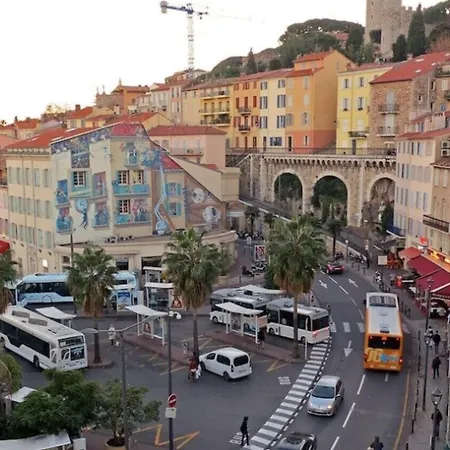 Quai St Pierre 2 Bedrooms With Balcony And Sea View Lägenhet