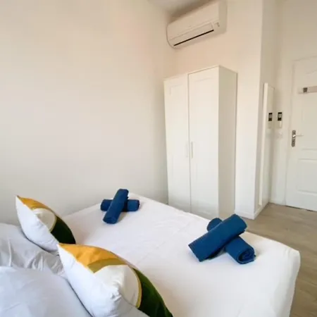 Lägenhet Quai St Pierre 2 Bedrooms With Balcony And Sea View Cannes